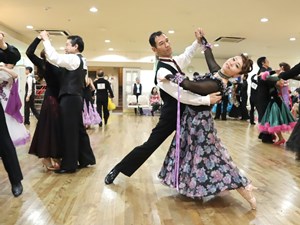 社交ダンス競技会「サークルアクト選手権」